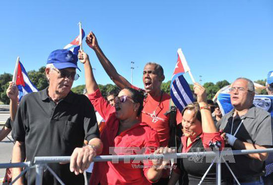 Ông Kim Jong Un viếng lãnh tụ Cuba Fidel Castro ảnh 1